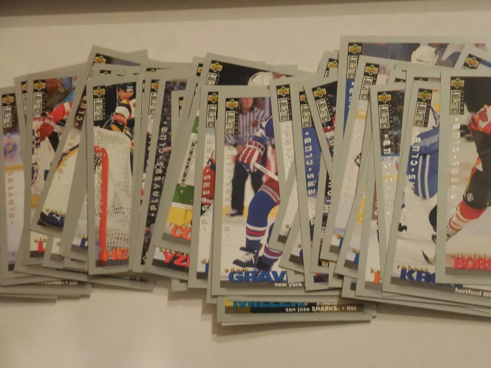 1995/1996 Collector's Choice Hockey Players Club 1-275 U PICK - Image 3 of 4