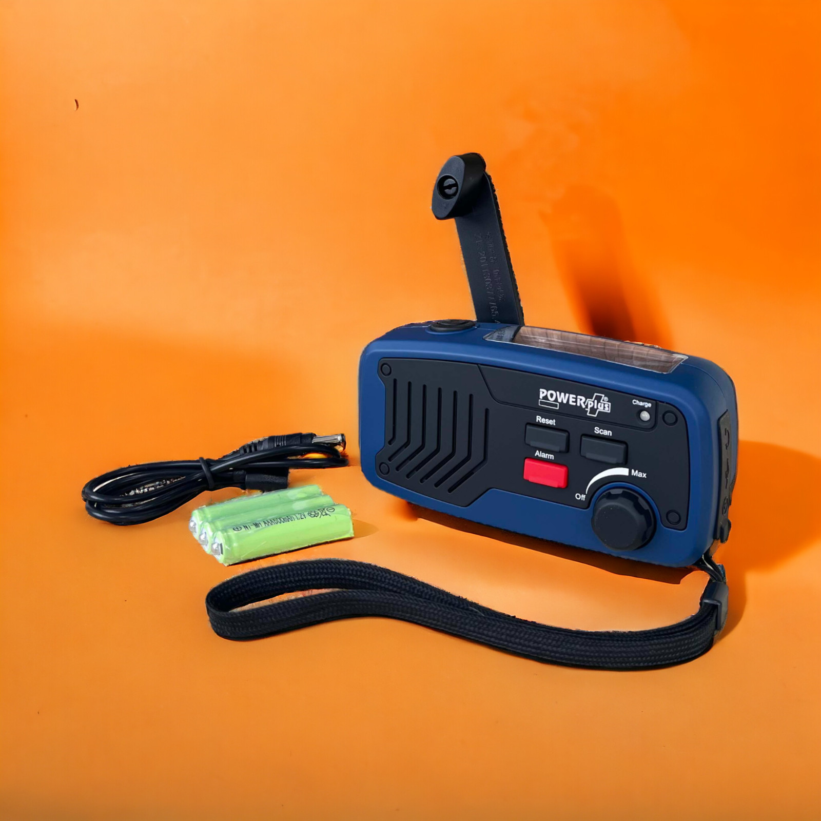 PowerPlus Panther - Wind-Up & USB Rechargeable Radio, Power Bank, Flashlight