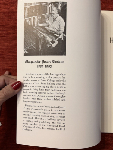A Handweaver's Source Book von Marguerite Porter Davison (1953: TPB) - Bild 5 von 16
