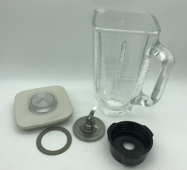 Oster Regency Kitchen Center BLENDER JAR 5 Cup Glass Pitcher Lid Blade