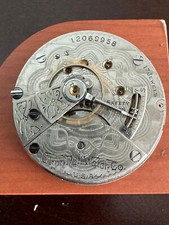VINTAGE 18 SIZE ELGIN POCKET WATCH MOVEMENT, GR. 335, RUNS FACE DOWN, 17 JEWEL
