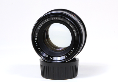 Yashinon-DX 50mm f/1.4 M42マウント Yashica Auto Yashinon-DX 50mm f/1.4 M42 Screw-Mount Fast Prime