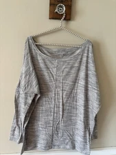 Athleta Womens Size XL Flow Top Essence Spacedye Shadow Gray Long Sleeve