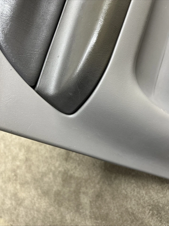 Panel de puerta lateral del conductor gris Ford F-250 1999-2007 regular o extendido Super Duty OEM Foto 4 de 4