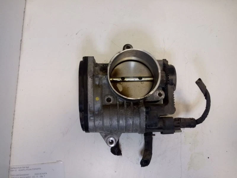 2006 2007 2008 2009 2010 2011 KIA SEDONA THROTTLE BODY ASSEMBLY 351003C200 - Image 4 of 4
