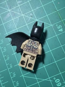 Lego DC Super Heroes: Desert Batman Minifigure SH0288