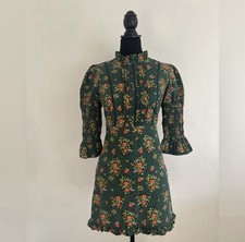 NWOT. Laura Ashley/Urban Outfitters green floral dress w/ back zipper. Size SP