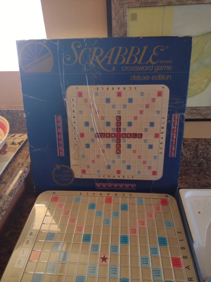 Vtg 1977 Scrabble Deluxe Edition w/ Turntable Base Selchow & Righter Complete  - Image 4 of 4