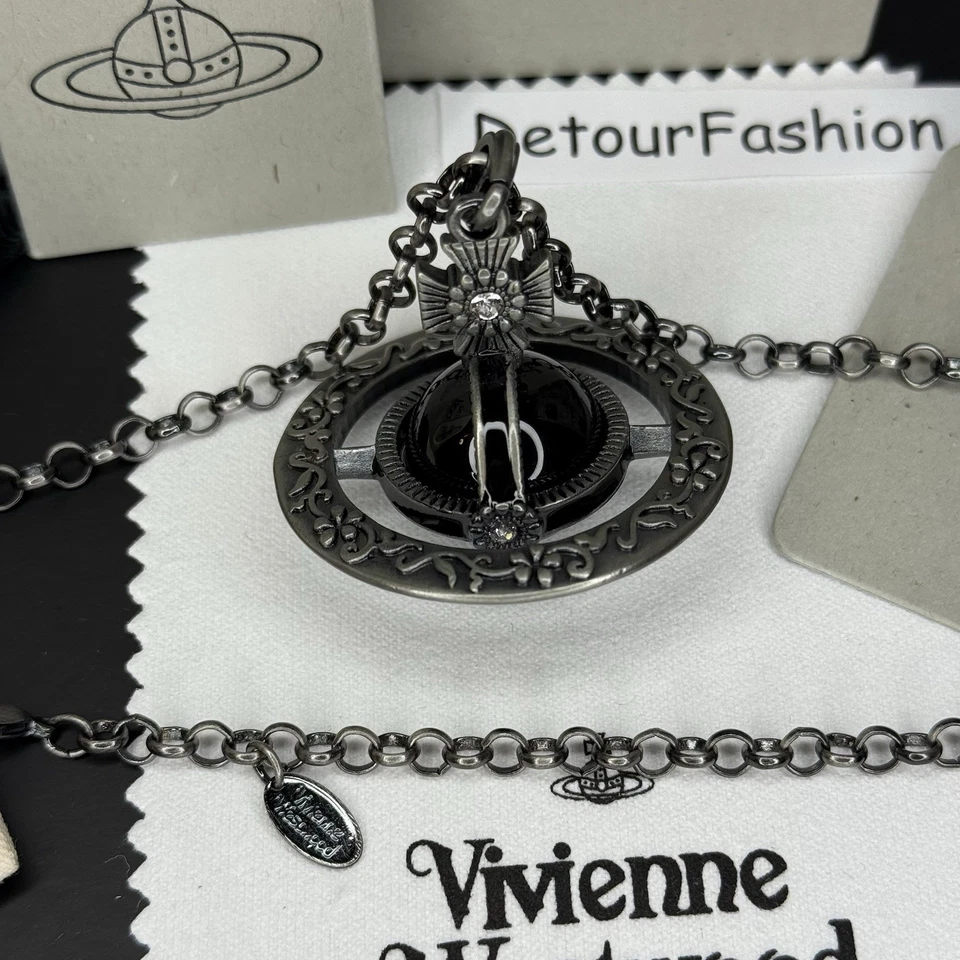Vivienne Westwood Orb Large Japan Black Necklace WITH BOX - Image 4 of 4