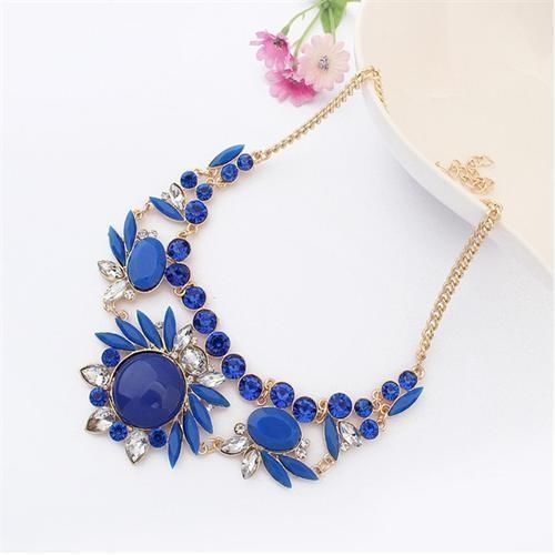 Women's Chunky Crystal Statement Bib Choker Necklace - Gold Plated, Clover Pendant, 20 Inch