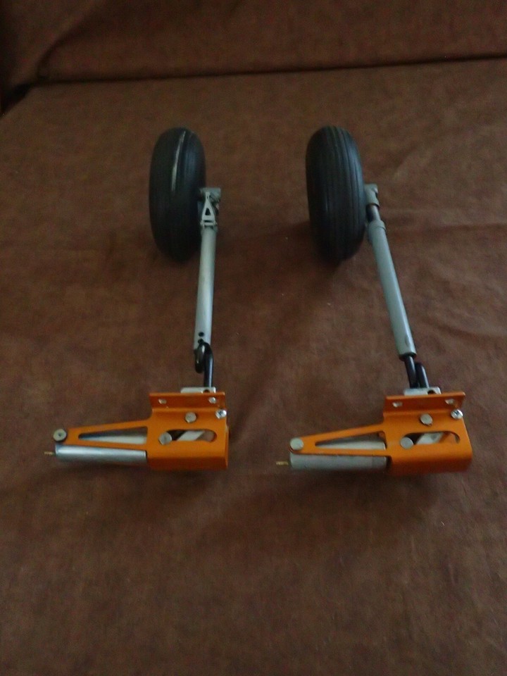 Robart Spring Air Retracts (Pair) Pt 510RS w/ Pt 650S Robo Struts & 3