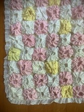 Vtg Yo-Yo Baby Quilt Handmade Original Pink Yellow Eyelet Trim 40  x35  EUC