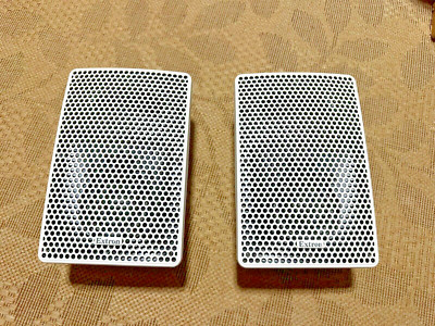 Extron SpeedMount SM White 42-133-03 Compact Surface Mount Speakers Qty: 2 Units
