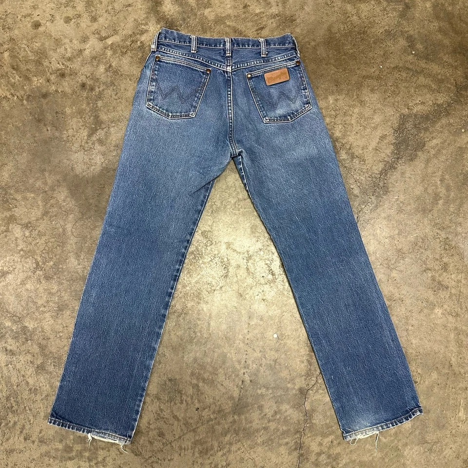 Pantalones de mezclilla de pierna recta vintage años 80 Wrangler para hombre 31x32 hechos en EE. UU. azules Foto 2 de 4