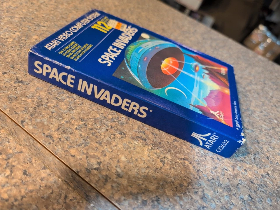 Atari 2600 Space Invaders New in Box NOS Blue NIB - Image 3 of 4