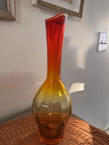Blenko Amberina Optic Glass Vase 11 Inches Tall Excellent Condition