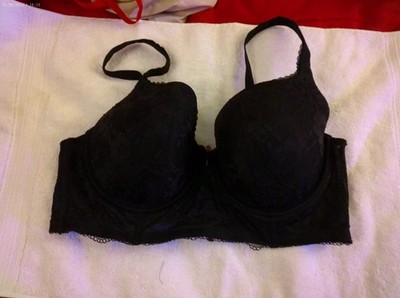 X - V.S. / 36DD / CORSET STYLE LINED DEMI / LACE / BLACK       