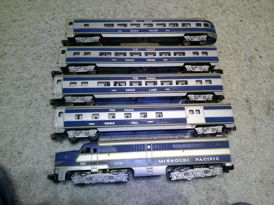 S GUAGE AMERICAN FLYER #21920 MISSOURI PACIFIC REPAINTED PASSENGER SET - Image 3 of 4