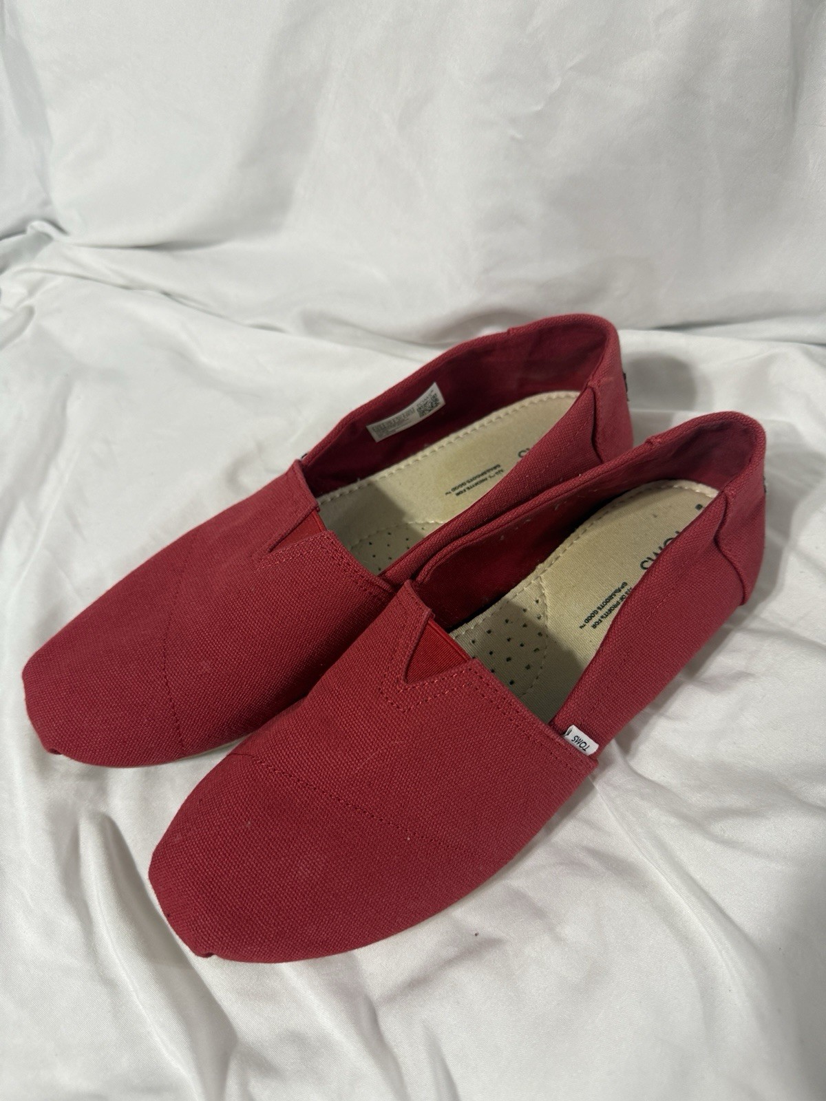TOMS Classic Canvas Slip-On Flats – Women’s Size 9.5 – Red
