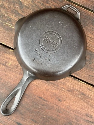 Griswold Cast Iron #3 Hinged Small Logo Skillet