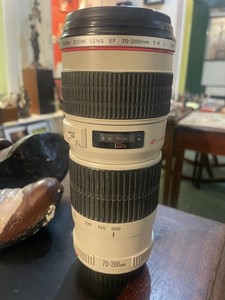Canon EF 70-200mm F/4 L USM Ultrasonic Lens.