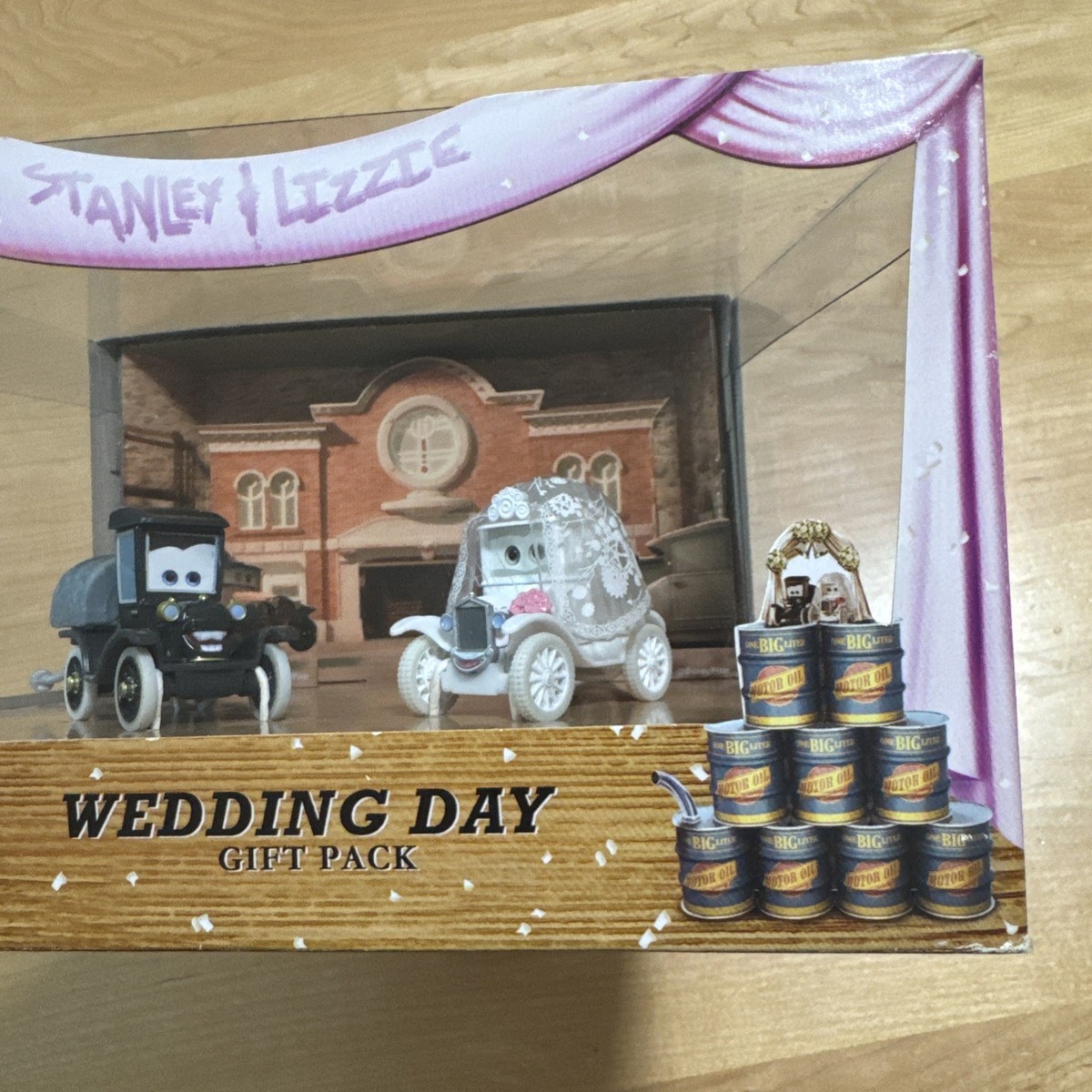 Disney Pixar Cars - Time Travel Mater - WEDDING DAY