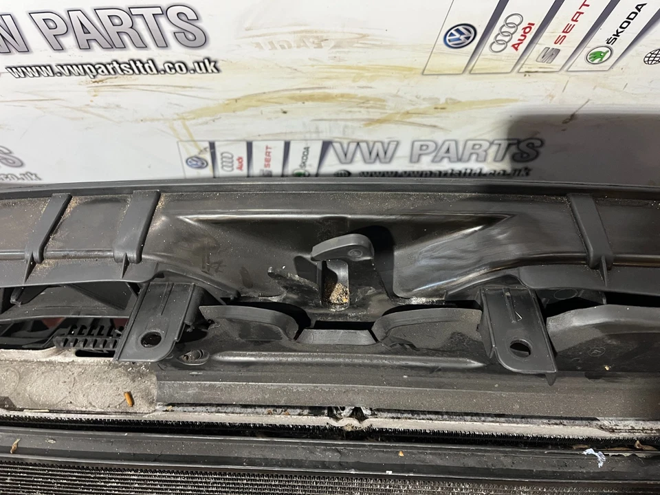 AUDI A6 C7 COMPLETE FRONT PANEL & RAD PACK 3.0TDI V6 CDU 8K0121251H 2011-2018 - Image 2 of 4