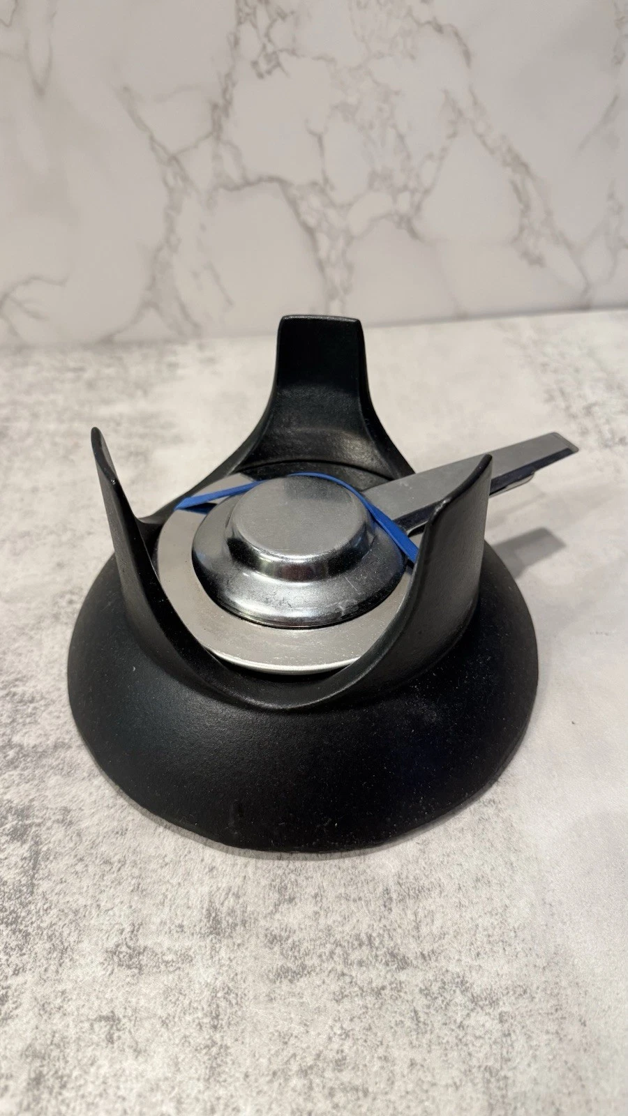 Le Creuset Cast Iron Fondue Stand Burner Set
Opens in a new window or tab