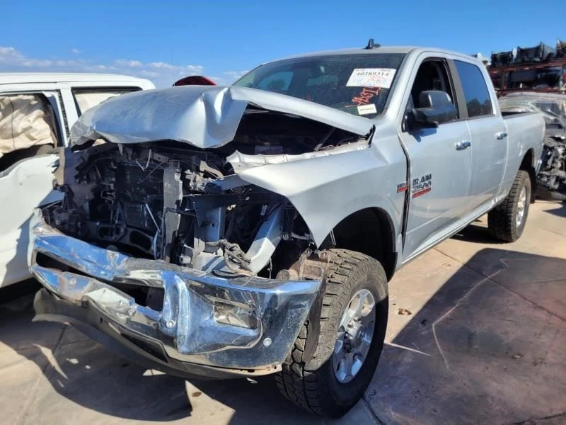 Manija de puerta exterior RAM2500 2016 26684392 Foto 3 de 4