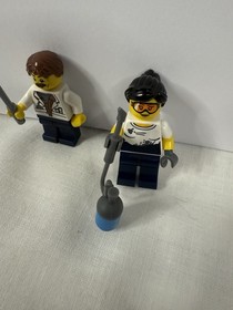 LEGO City minifigures Scientists 2017 Bricktober Jungle
