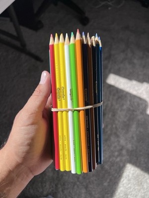 Huge Lot of Crayola Colored Pencils ~ 90 Pencils ~ Most Barely Used - Sharpened