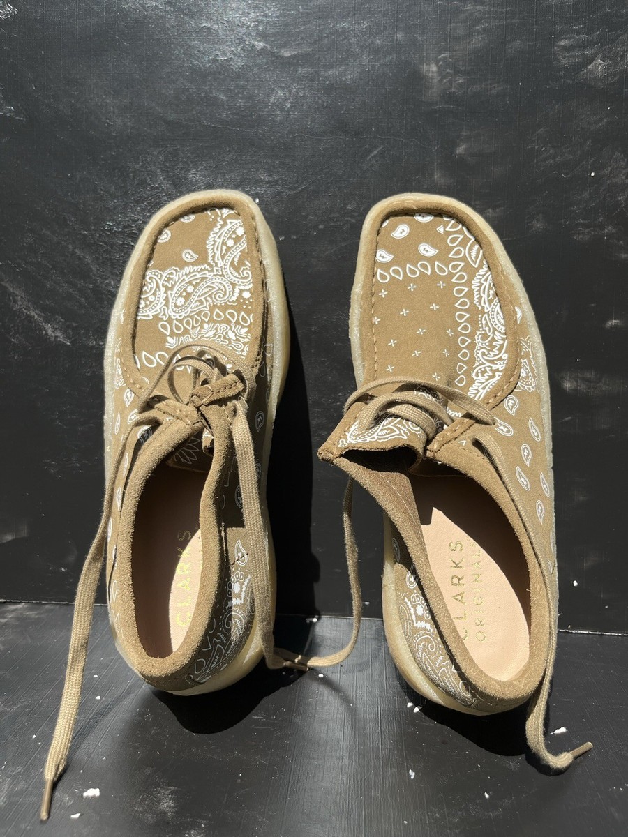 NWT Men’s Clarks Wallabee Cup Dark Olive Bandana Print Moc Shoes Size US 10 Clarks Originals Mens Wallabee Moccasin Cup Dark Olive Print  main image 3