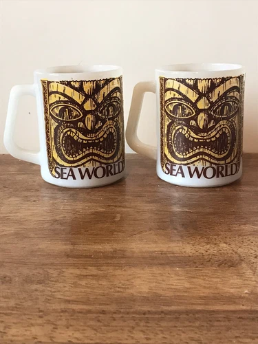 Vintage Federal Milk Glass Sea World Tiki Mugs Coffee Tea