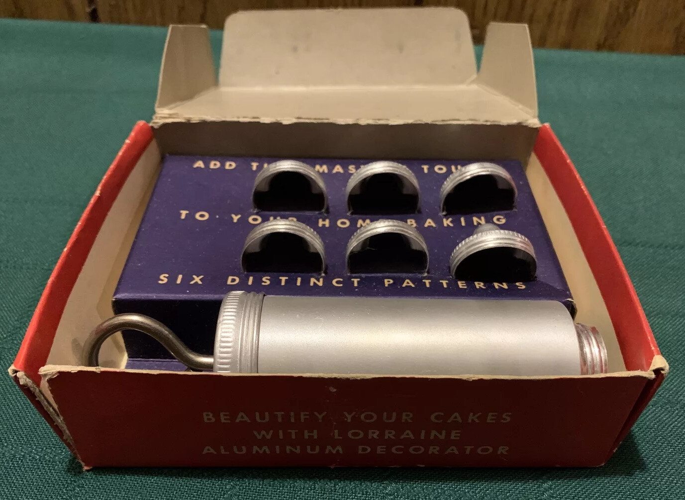 2 Vtg Lorraine Novelty Mfg Co Aluminum Cake Decorator & Tip Sets 1 In