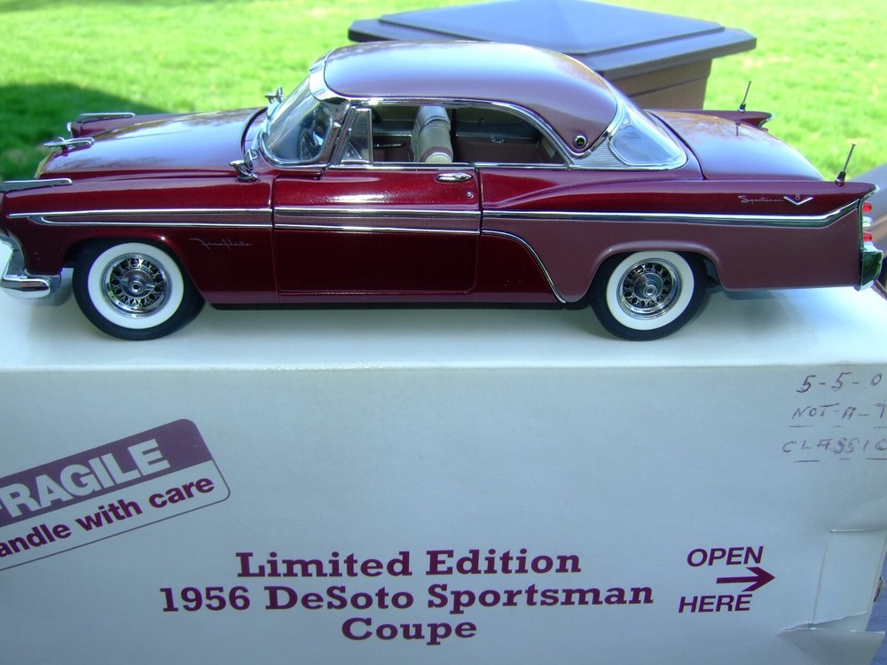 Vintage Danbury Mint 1/24 Scale 1956 DeSoto Sportsman Limited Edition - Excellent Condition with Box