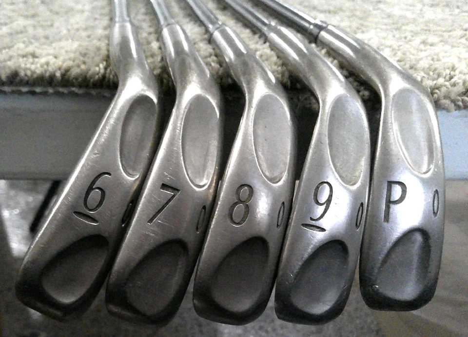 Armour Ti 100 Titanium Irons 6,7,8,9,PW Regular - Image 2 of 4