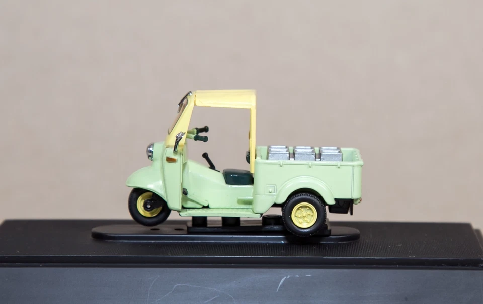 EBBRO 1/43 DAIHATSU Midget 3 wheel truck green RARE - Image 4 of 4