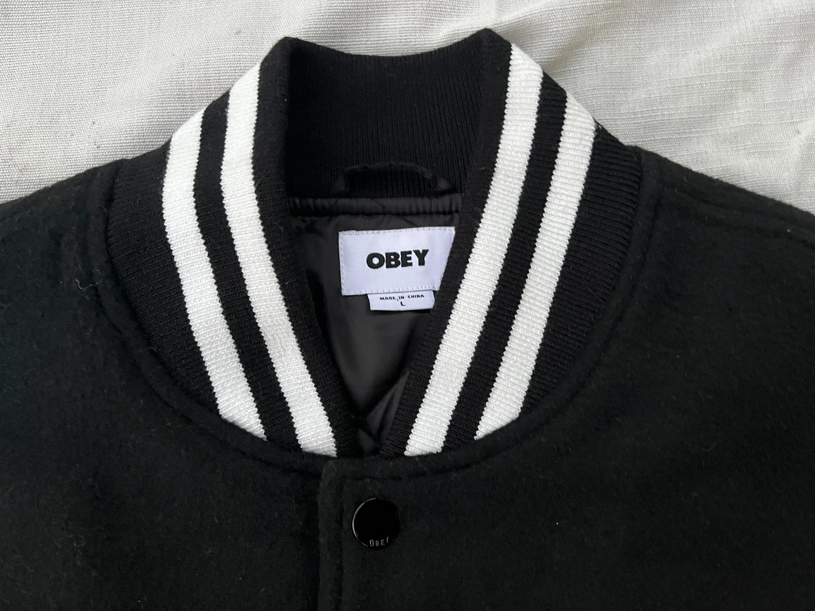 OBEY Shepard Fairey AUTHENTIC 2024 PREMIUM LEAGUE ICON VARSITY BOMBER JACKET NWT - product detail image 3