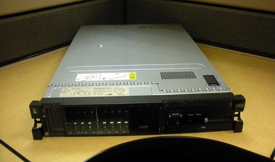 IBM 7947-E3U x3650 M2 Server x5560 2.8GHz 2P 64GB MR10i DVD RPS - Image 2 of 4