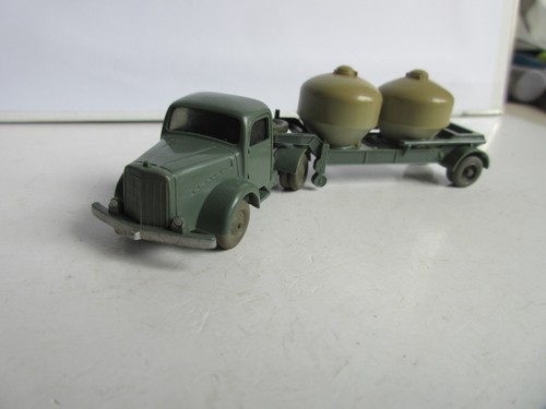 Wiking 1:87 Mercedes 5000 Zementsattelzug !!!