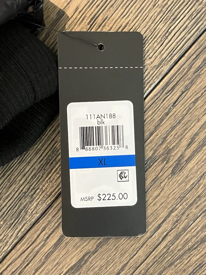 NWT $225 Men’s GUESS Black Puffer with BLACK ZIP Winter Jacket Coat Size XL - Image 3 of 4