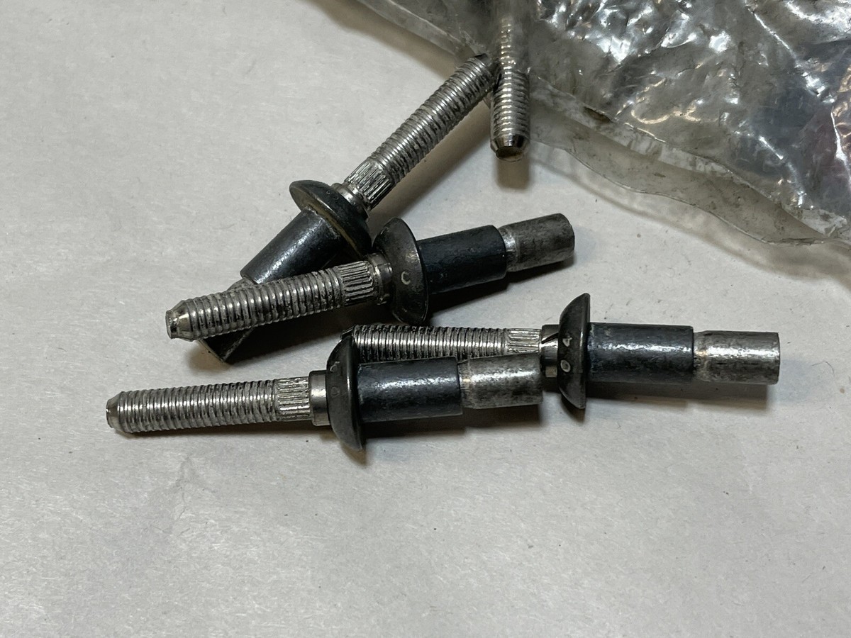 CHERRY Blind Rivet CR2673-4-06 (Hole .256 /.261 Grip .188 / .250