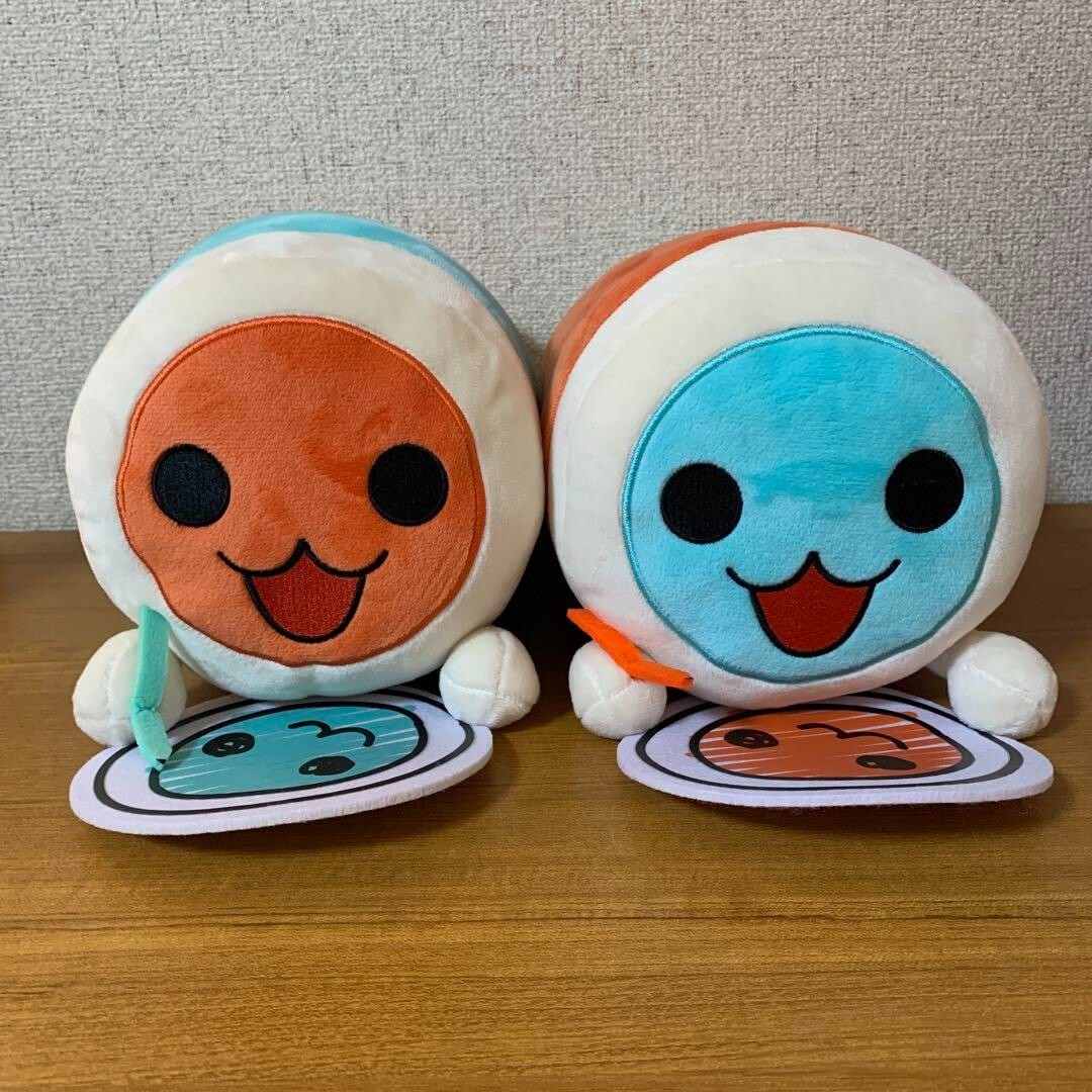 BANPRESTO Taiko no Tatsujin Mega Soft Plush – Don Drawing Don! Set