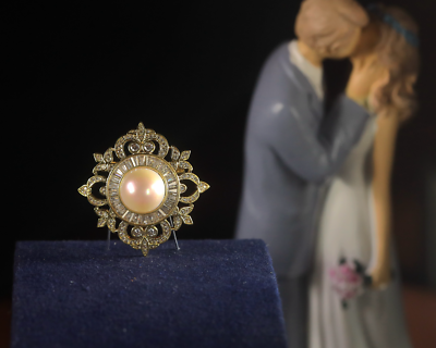 Broche Argentée Avec Perle Et Pierre Rose - Argent Massif - Occasion