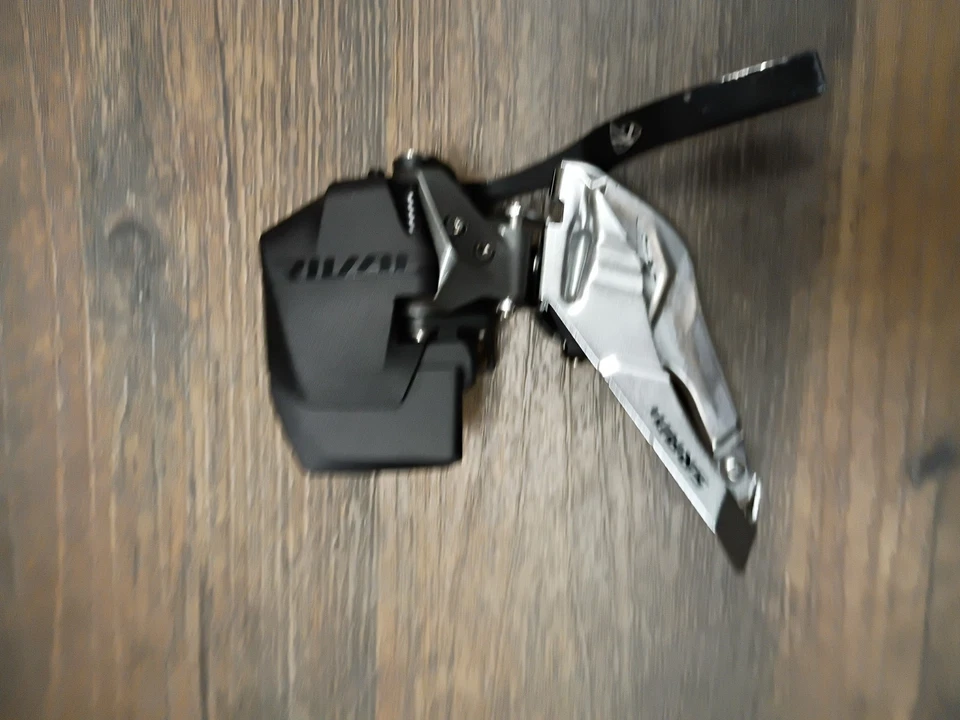 SRAM Rival AXS  2x Groupset 12-Speed - Image 3 of 4