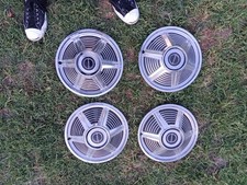 Ford Mustang 1965 1964 Hubcaps Nice