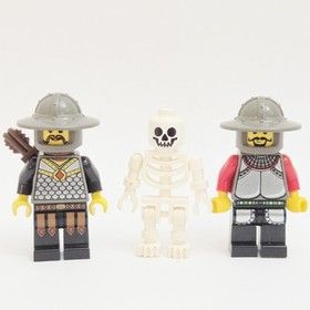 LEGO King Leo's Castle Minifigure Lot Dragon Knight Barding Shield Skeleton