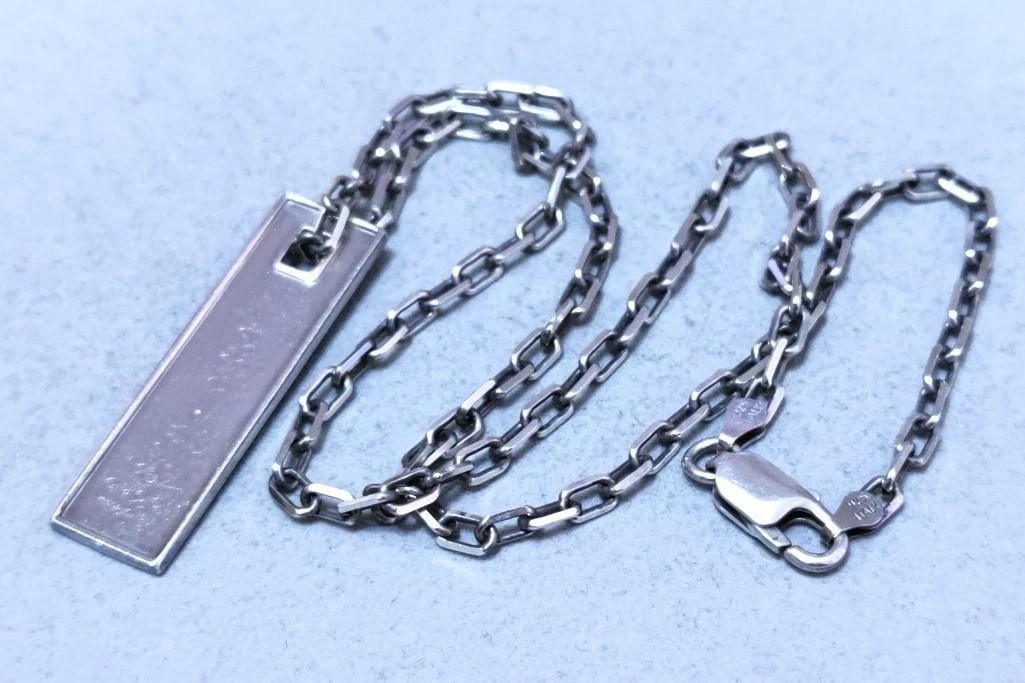 Collier plaque GUCCI SV925 logo supérieur quincaillerie argent accessoires homme U4761