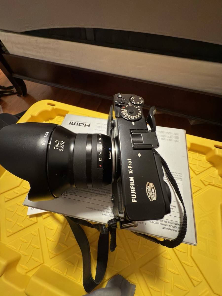 Fujifilm X Series X-Pro1 16.3MP Digital Camera - Black (Body Only