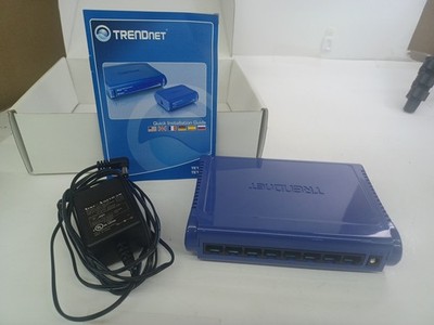 TRENDnet TE100-SB  8-Port 10/100Mbps Fast Ethernet Switch with Manual(694)
